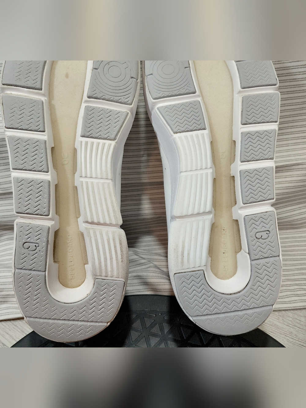 On Rrunning Womens Roger Advantage White Leather & Soft Lilac Everyday Shoe SZ 8 - Picture 11 of 12